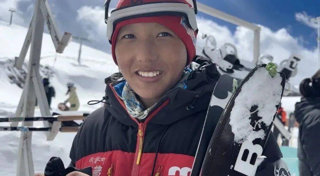 包含罗马尼亚击剑选手斩获金牌，实至名归的词条