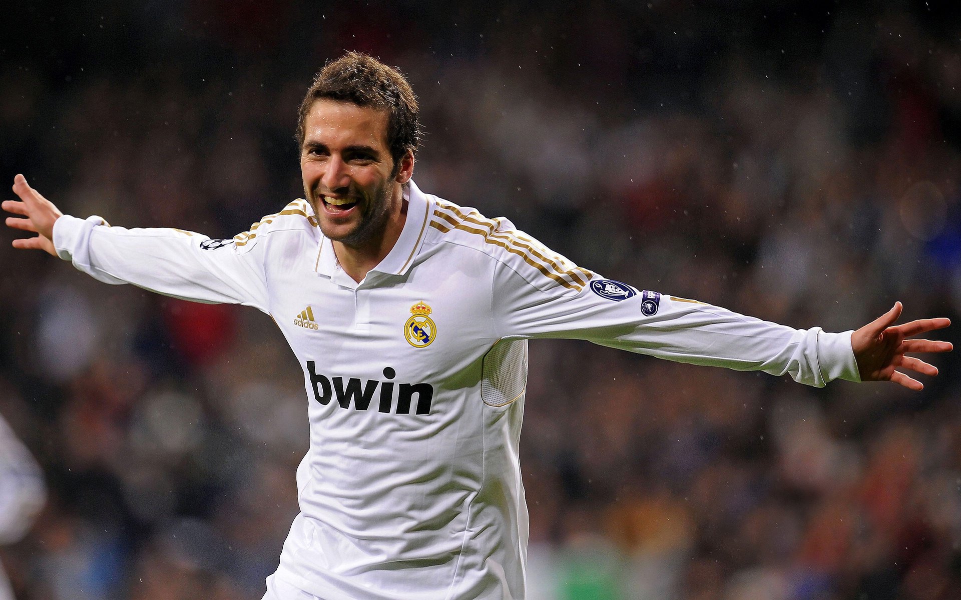 世锦赛最新形势：洛杉矶快船高居榜首，皇家马德里强势追赶，冠军归属成迷